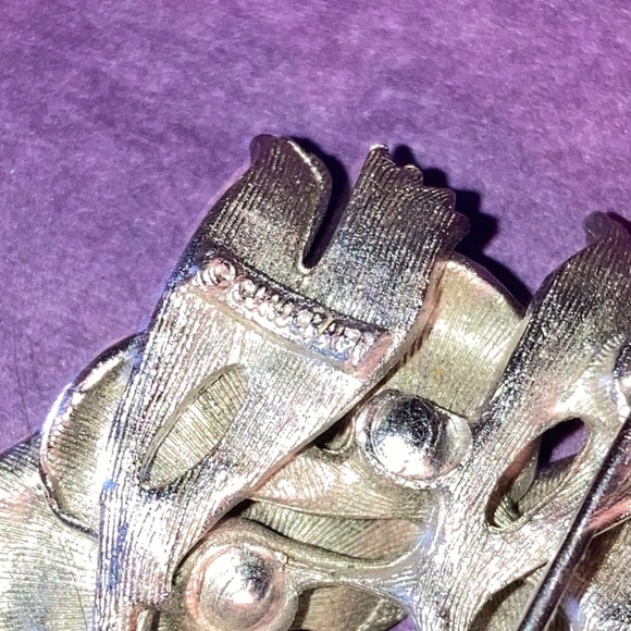 Vintage Coro craft brooch Silvertone - Picture 3 of 4